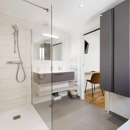 Maxime By Terry's Homes * Cannes